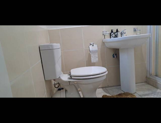 3 BEDROOM HOUSE TO LET IN SYDENHAM
